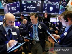 Diversifikasi Wall Street: Menafsirkan Laporan Emiten dan Data Ekonomi AS