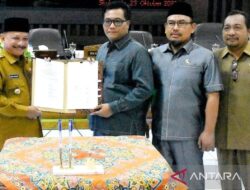 Pemerintah Kabupaten Situbondo menargetkan Penerimaan Pendapatan Asli Daerah (PAD) sebesar Rp300 miliar pada tahun 2024.