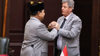 Prabowo Memberikan Sumbangan 5 Miliar Rupiah untuk Masyarakat Palestina