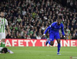 Rangers Melaju ke 16 Besar dengan Kemenangan 2-1 atas Real Betis