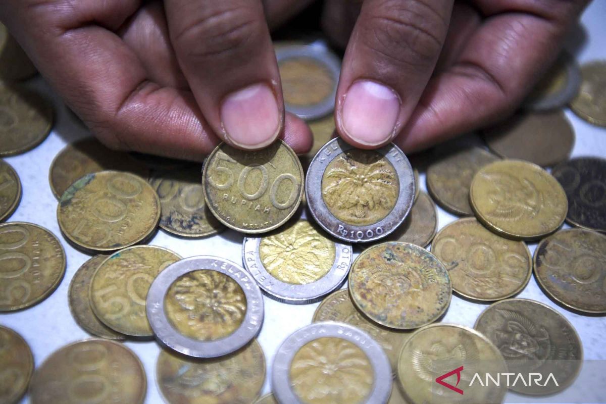 BI to Withdraw Old-Emission Rp1,000 and Rp500 Coins