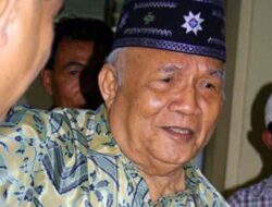 Jenderal TNI (Purn) Aloysius Benedictus Mboi, Pahlawan Militer Asli Papua