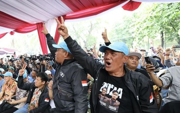 Nelayan Belawan Sumut Bahagia Berjumpa dengan Prabowo, Sampaikan Aspirasi demi Kesejahteraan