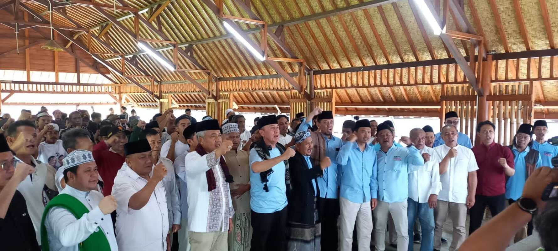 Iwan Bule Mendapat Dukungan Ratusan Ajengan Muda di Ciamis, Penyokongnya Semakin Memantapkan Langkah Menuju Senayan