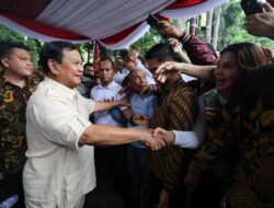 Ketika Bersentuhan dengan Rakyat, Energi Prabowo Meningkat