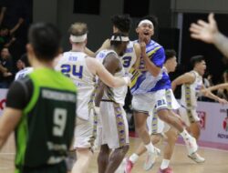 Satya Wacana Raih Kemenangan Pertama melalui “Buzzer Beater”