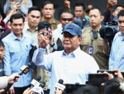 Prabowo Subianto Memilih di TPS dengan Mengikuti Nurani, Menjaga TPS, Menjaga Ketertiban, Damai, dan Sejuk