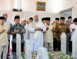 Prabowo Subianto Mengunjungi Makam Habib Ali Kwitang dan Mengungkap Hubungan Kekerabatan Keluarga