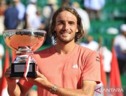 Tsitsipas meraih gelar Monte Carlo Masters untuk kali ketiga