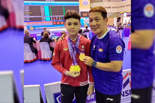 Kevin Andrian, lifter muda yang berhasil meraih tiga medali emas di Thailand