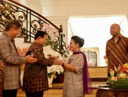 Prabowo Subianto Joins in the 65th Birthday Celebration of Titiek Soeharto