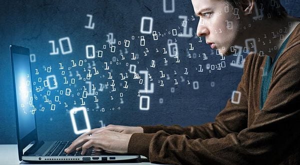 Tips Agar Tetap Aman dalam Menggunakan Teknologi Digital