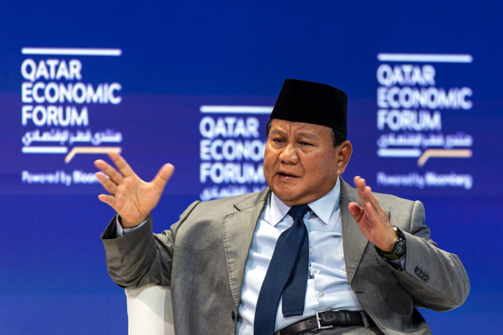 Prabowo Subianto delves into democracy in his leadership, applauded at Qatar Economic Forum