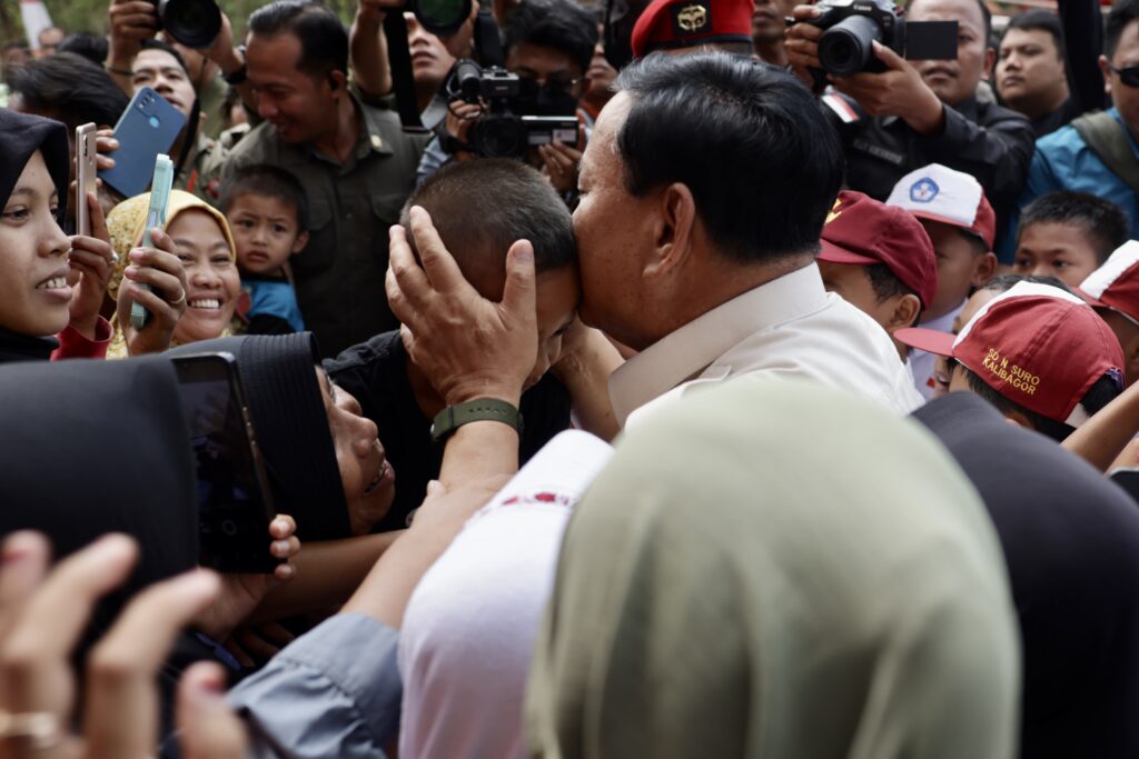 Prabowo Subianto Vows to Implement Welfare Programs for Children Nationwide in Indonesia