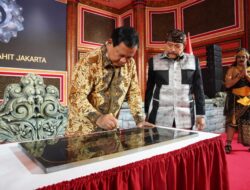 Prabowo Subianto Commends Effort to Celebrate Indonesian Culture at Hendropriyono’s Birthday Party