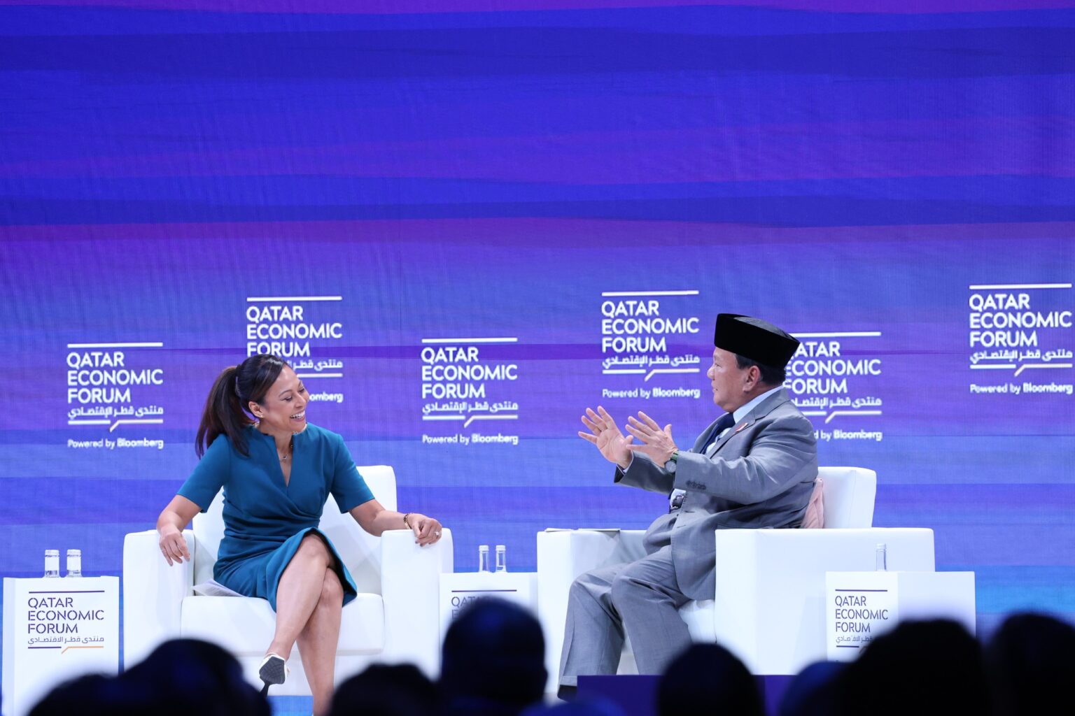 Prabowo Subianto Menjawab dengan Lengkap mengenai Demokrasi dalam Kepemimpinannya, Menuai Pujian di Forum Ekonomi Qatar