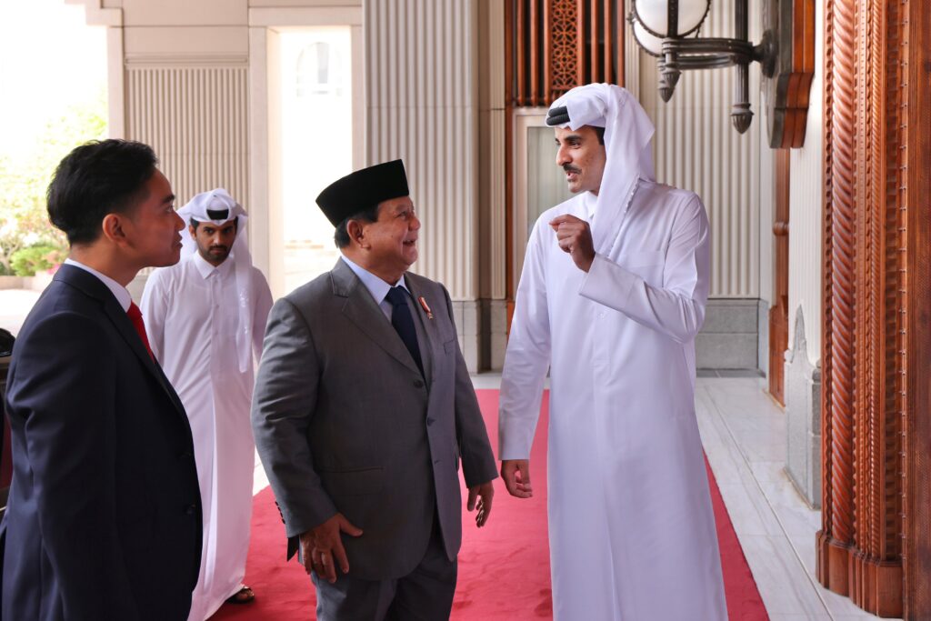 Prabowo Subianto and Gibran Rakabuming Raka Hold Meeting with Emir of Qatar and Qatar PM, Addressing Collaboration and Gaza Situation