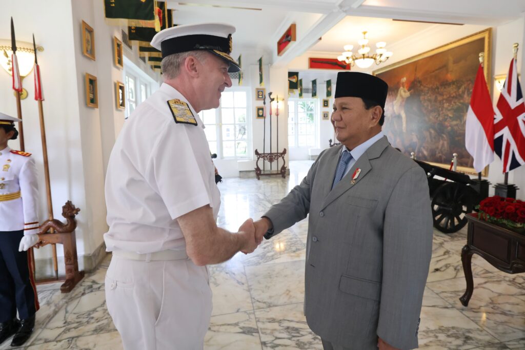 Prabowo Subianto Meets with UK Chief of Defence Staff to Enhance Defense Cooperation between Indonesia and UK