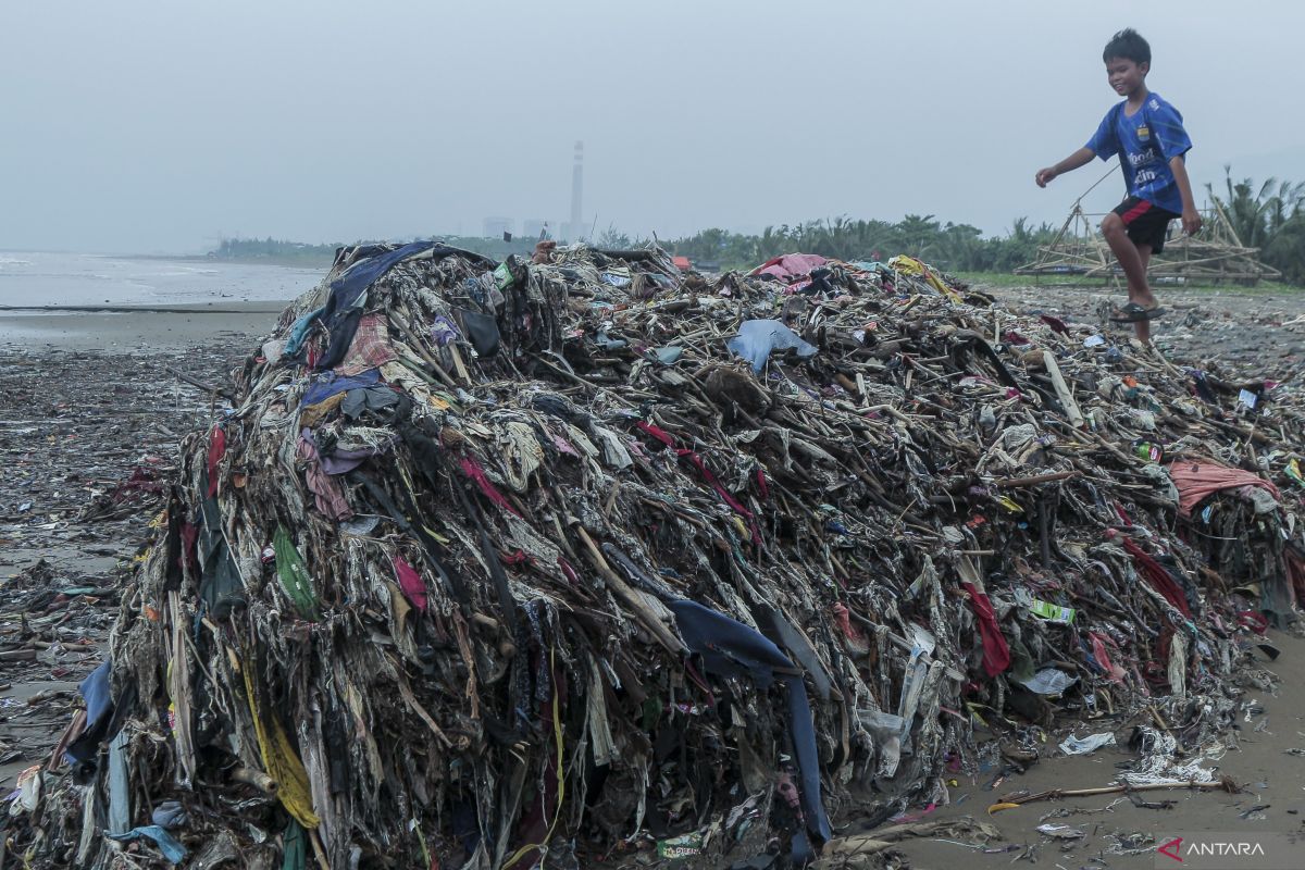 Penguatan Program Pengurangan Sampah Plastik Laut di Indonesia oleh ADB