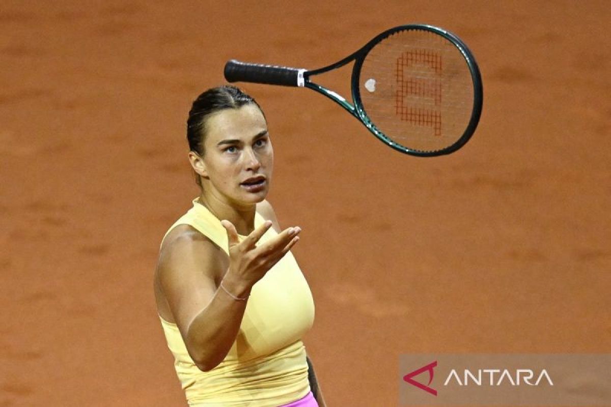 Sabalenka mengalahkan Ostapenko untuk melaju ke babak semifinal Italian Open