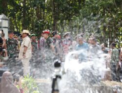 Prabowo Subianto memberikan bantuan sumber air bersih di Gunungkidul yang membuat hasil panen bisa tiga kali lebih baik dari sebelumnya.