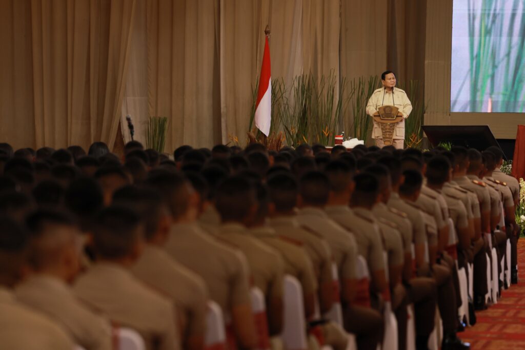 Negara harus selalu utuh, aman, dan terlindungi menurut Prabowo Subianto.