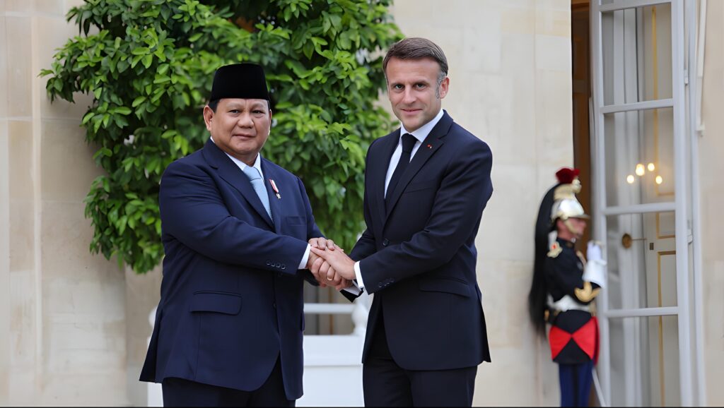 Prabowo Subianto Is Greeted by Macron at the Élysée Palace with Honor Guard