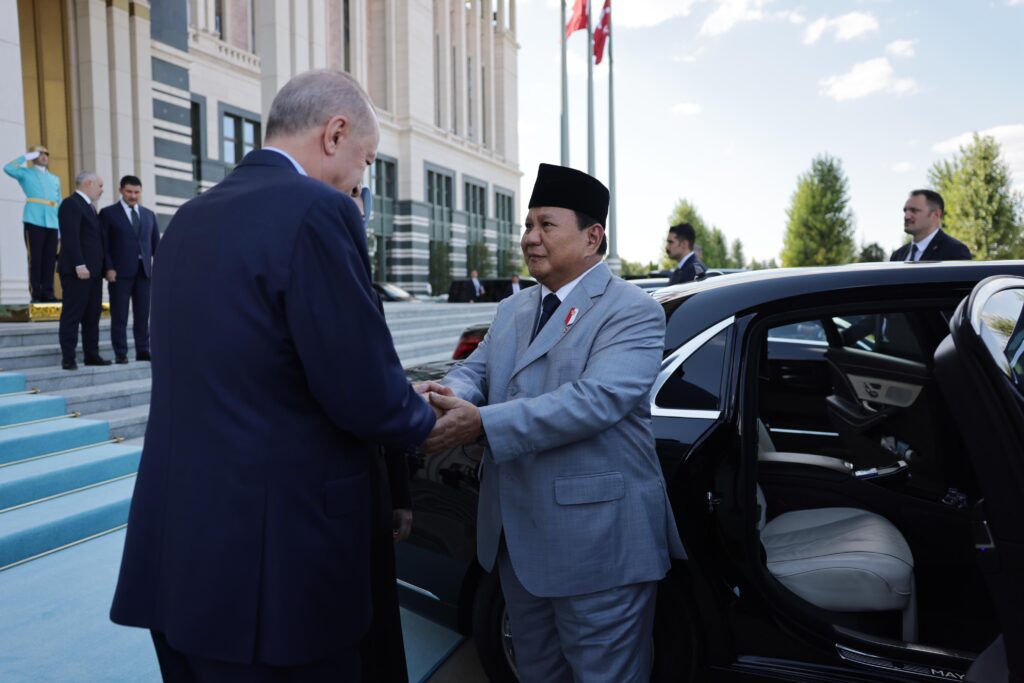 Prabowo Subianto Escorted to Car by Erdoğan after Meeting in Turkey