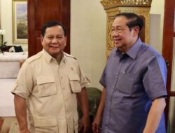 Prabowo Subianto and SBY Share a Coffee Break: Hopeful for Achieving Welfare for People