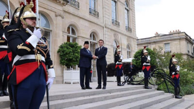 Pakar dan Masyarakat Memiliki Pandangan Positif atas Kepemimpinan Prabowo Subianto yang Dianggap Mampu Meningkatkan Pengaruh Indonesia di Dunia internasional.