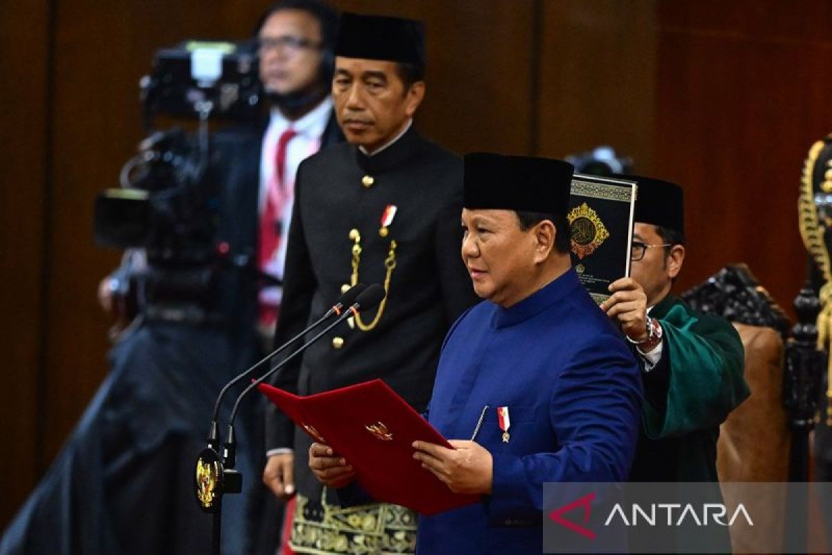 Analis memperkirakan rupiah akan menguat setelah Prabowo terpilih sebagai Presiden RI