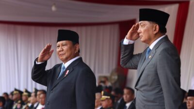 Excited Crowds Welcome Prabowo Subianto and Defense Minister Sjafrie as They Ride Maung in Handover Ceremony