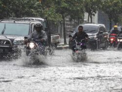 Peringatan BMKG: Hujan Lebat Awal Februari