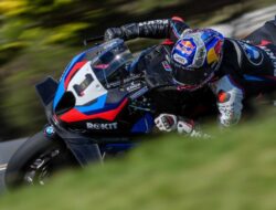 Razgatlioglu: BMW Semakin Mendekati Ducati