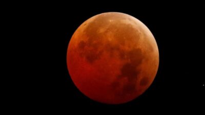 Fenomena Gerhana Bulan Total September di Indonesia