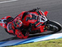 Bulega Memimpin di FP1 WSBK Australia dengan Dominasi Ducati