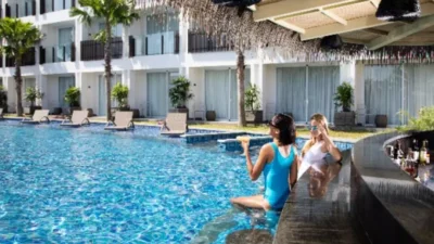 Rayakan Senja Bali di Sundowner Party di Fairfield by Marriott Bali Legian