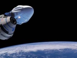 Astronot Tertua NASA Ulang Tahun ke-70 Kembali ke Bumi
