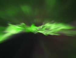 Menyaksikan Keindahan Aurora di Langit Rovaniemi Finlandia