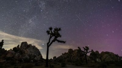 Fenomena Astronomi Mei 2025: Hujan Meteor & Micromoon