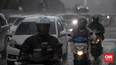 Penjelasan BMKG: Fenomena Hujan di Musim Kemarau