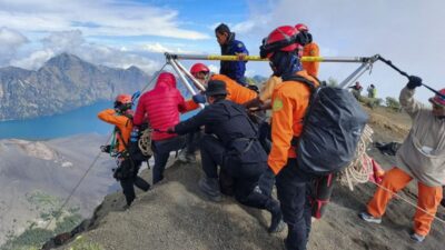 Netizen Brasil Terkesan dengan Relawan Evakuasi Juliana di Gunung Rinjani