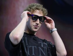 Mark Zuckerberg Bentuk Tim Super: Teknologi Mampu Melebihi Potensi Manusia