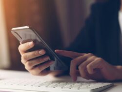 Deret Komentar Kocak Netizen Tentang Demo DPR