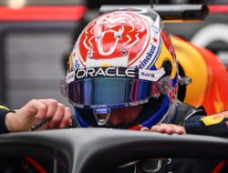 Alasan Verstappen Belum Dapat Tes Mobil Red Bulls: Analisis