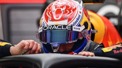 Alasan Verstappen Belum Dapat Tes Mobil Red Bulls: Analisis