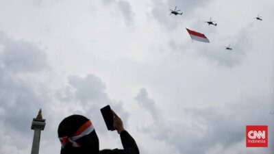 Awan Tebal Monas: Indahnya Perayaan HUT RI
