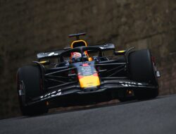 Kualifikasi F1 GP Azerbaijan: Verstappen Menang, Sainz Kecewa