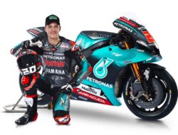 Yamaha Beri Motor Debut MotoGP ke Quartararo: Kisah Sukses Tim!