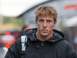 Lawson Tantang Sainz: Kecaman di Depan Wajahnya